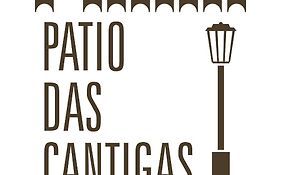 Pátio das Cantigas